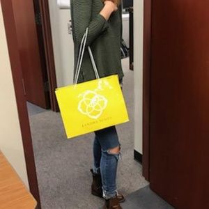 Kendra Scott shopping bag
